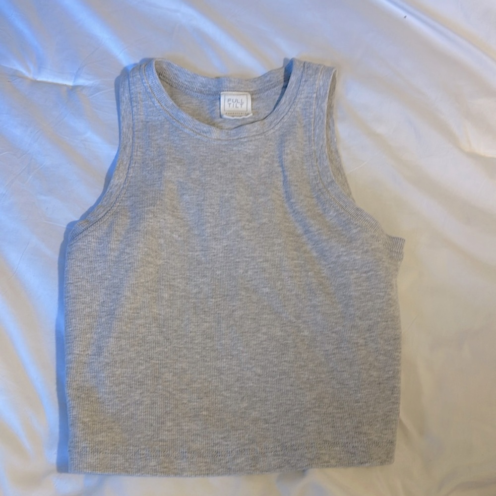 gray tank